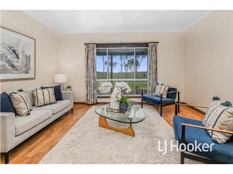 380 Lone Pine Road, Garfield VIC 3814