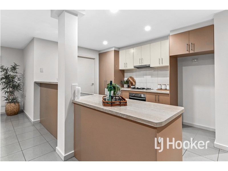 4 Sunline Terrace, Pakenham VIC 3810