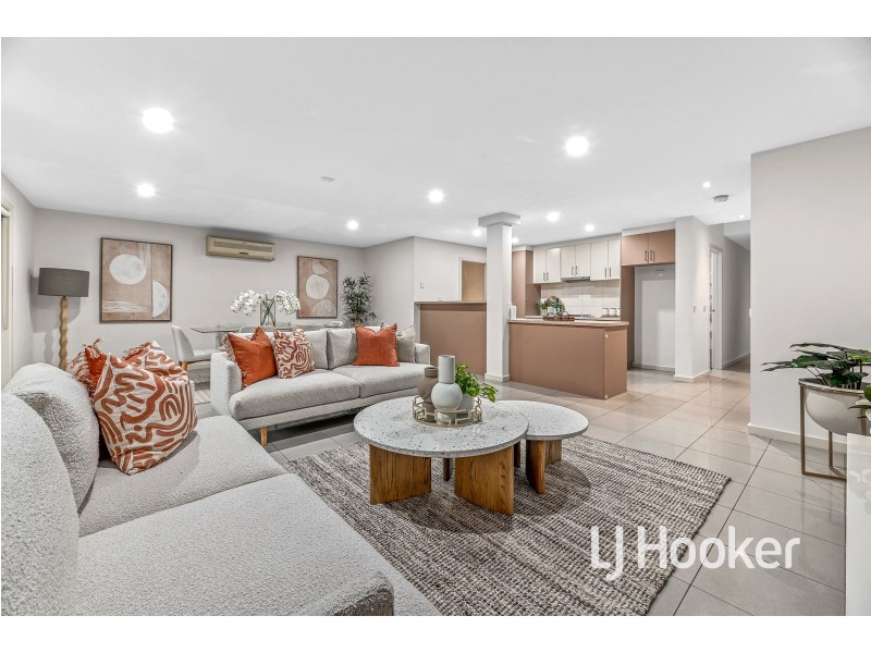 4 Sunline Terrace, Pakenham VIC 3810