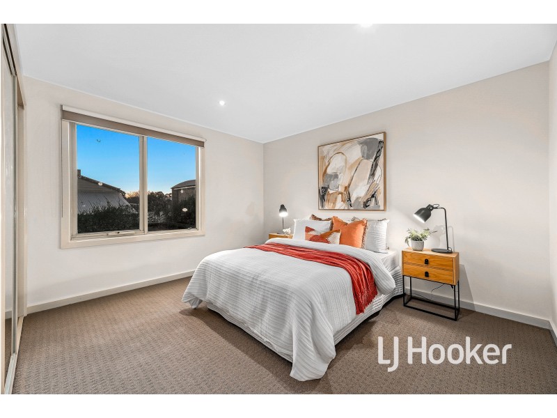 4 Sunline Terrace, Pakenham VIC 3810