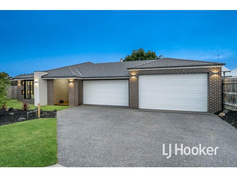 16 Royanne Close, Bunyip VIC 3815