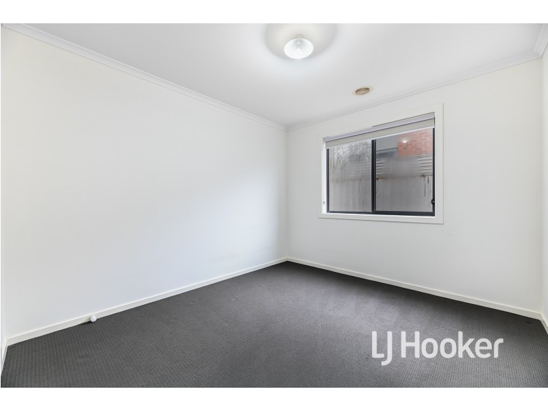 5 Bayview Road, Officer VIC 3809