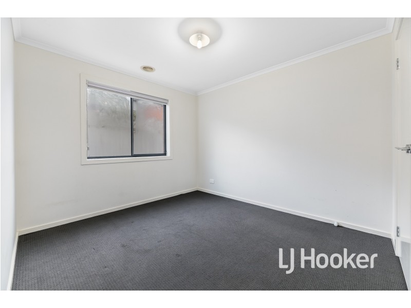 5 Bayview Road, Officer VIC 3809