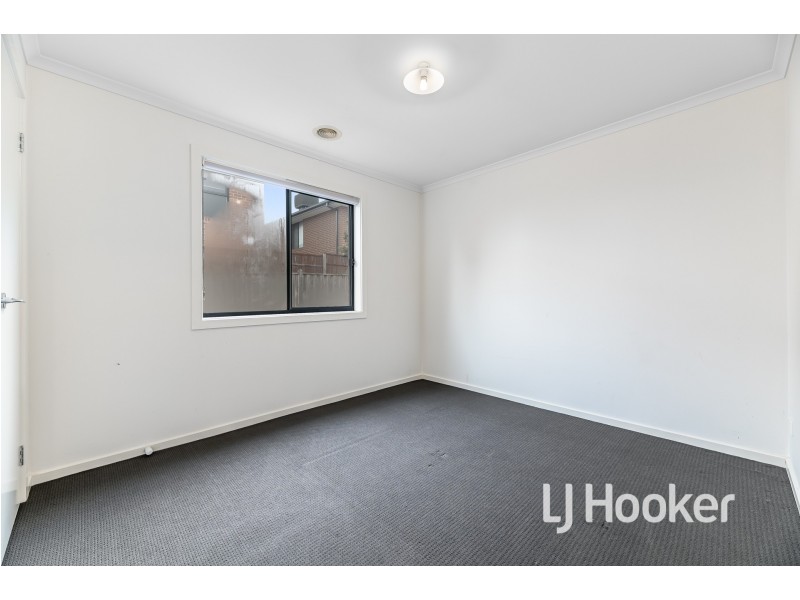 5 Bayview Road, Officer VIC 3809