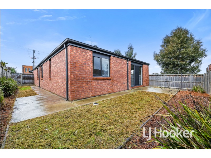 5 Bayview Road, Officer VIC 3809