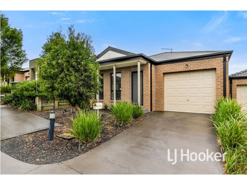 9/103 Army Road, Pakenham VIC 3810