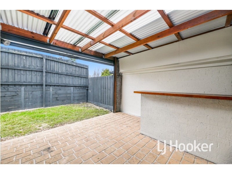 9/103 Army Road, Pakenham VIC 3810