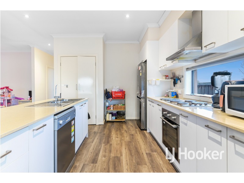 12 Hampstead Street, Pakenham VIC 3810