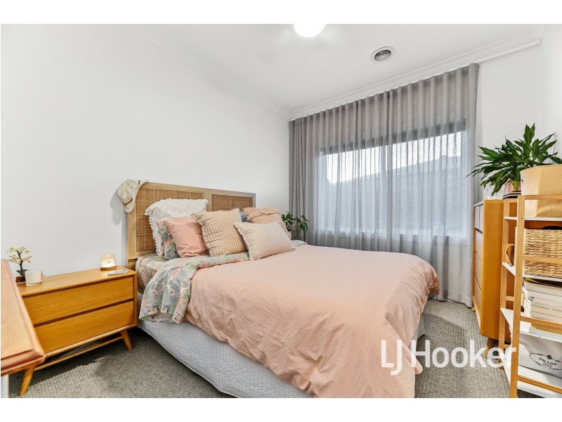 15 Home Road, Nar Nar Goon VIC 3812