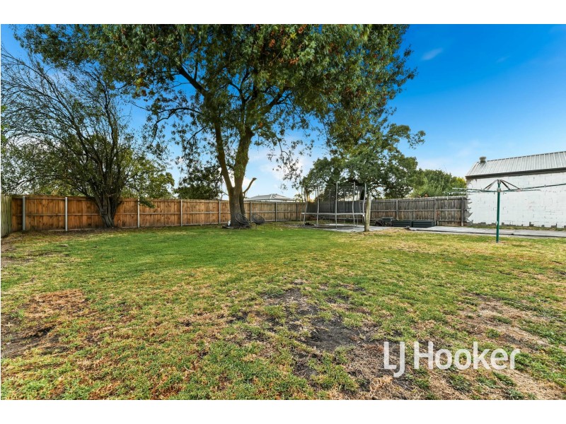 15 Home Road, Nar Nar Goon VIC 3812