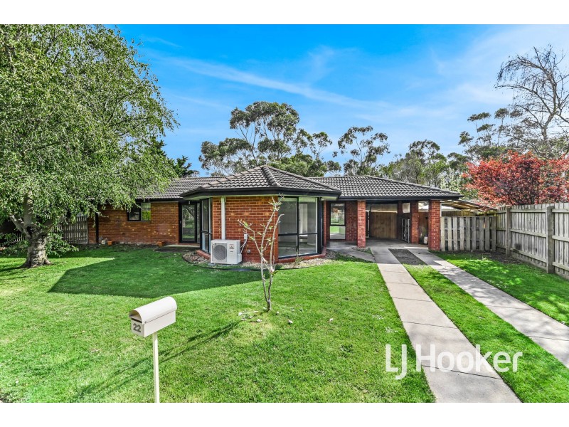 22 Broadbent Way, Pakenham VIC 3810