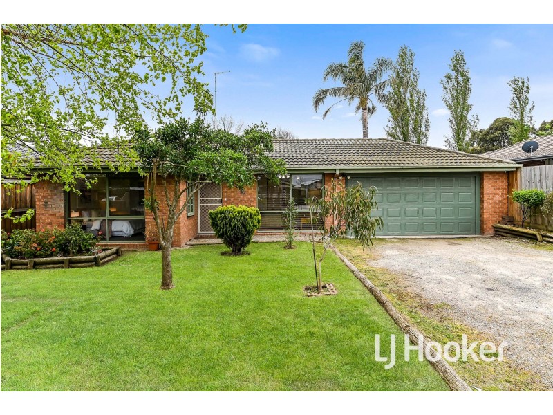 26 Osborn Grove, Pakenham VIC 3810