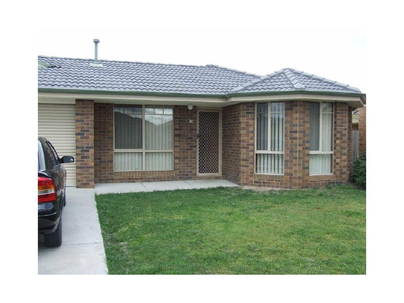 10 Rossi Close, Pakenham VIC 3810