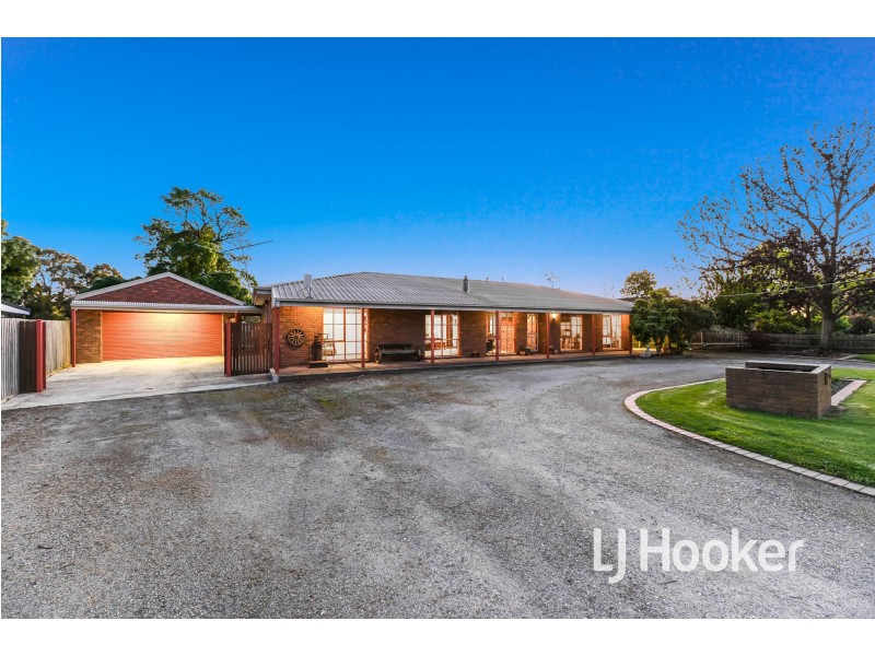 17-19 Home Road, Nar Nar Goon VIC 3812