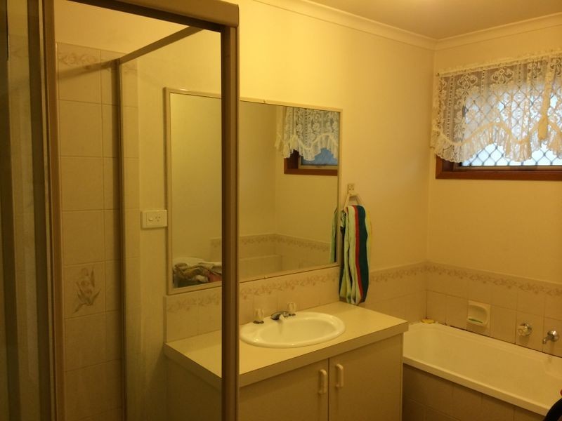 4 Amy Close, Pakenham VIC 3810