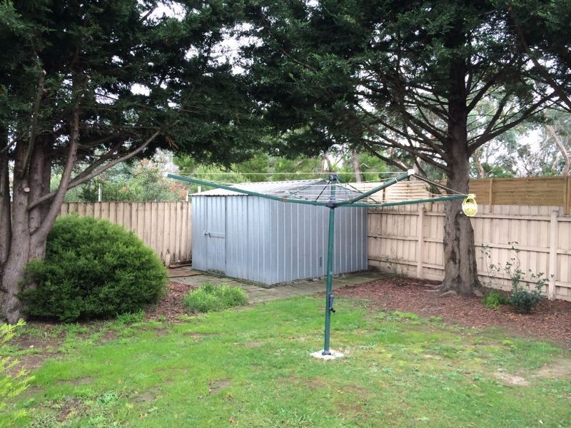 4 Amy Close, Pakenham VIC 3810