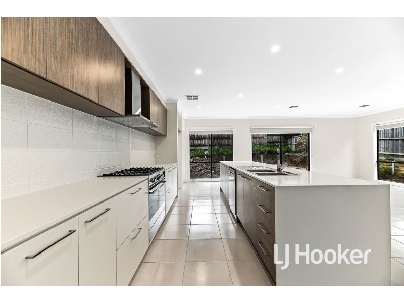 17 Gomery Court, Berwick VIC 3806