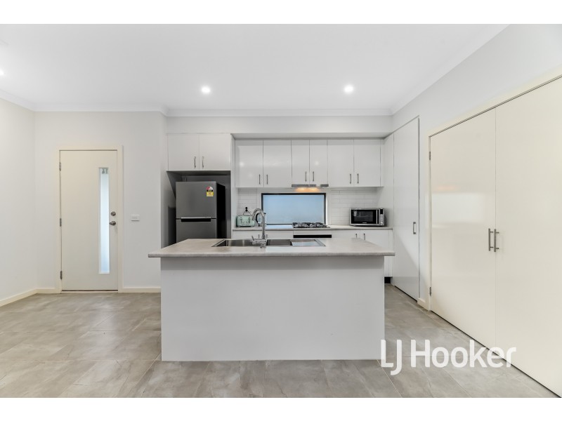 14 Kanuri Way, Pakenham VIC 3810