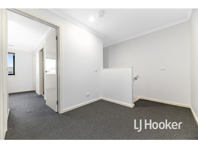 14 Kanuri Way, Pakenham VIC 3810