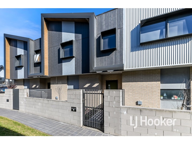 14 Kanuri Way, Pakenham VIC 3810