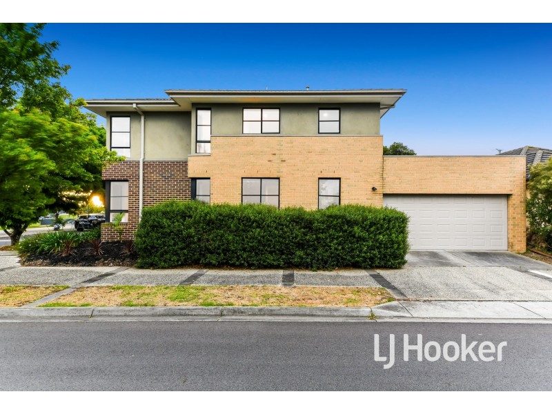 2 Harlesden Circuit, Pakenham VIC 3810