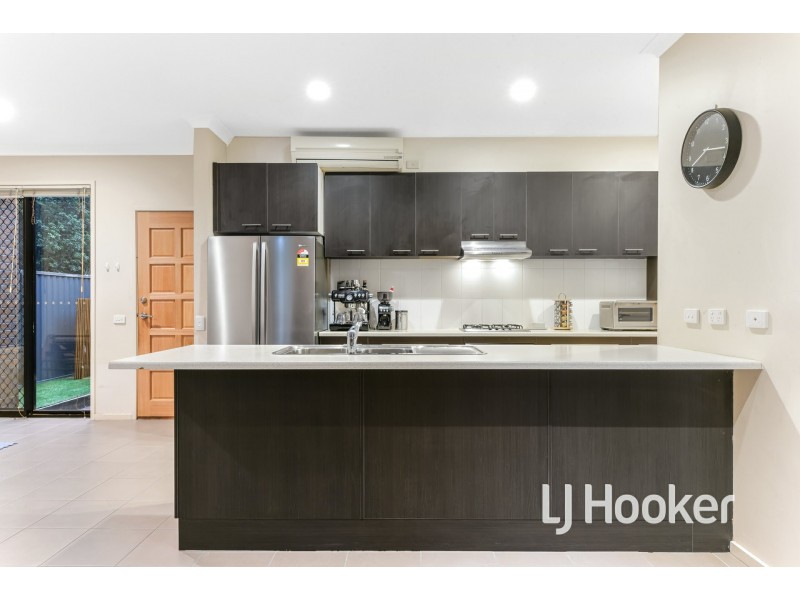 2 Harlesden Circuit, Pakenham VIC 3810