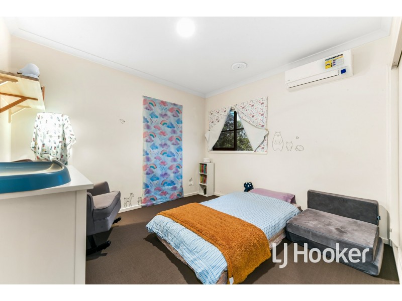 2 Harlesden Circuit, Pakenham VIC 3810