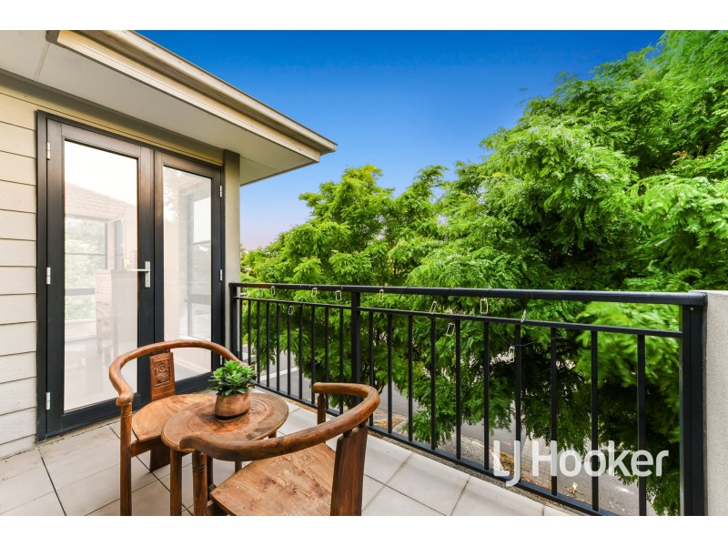2 Harlesden Circuit, Pakenham VIC 3810