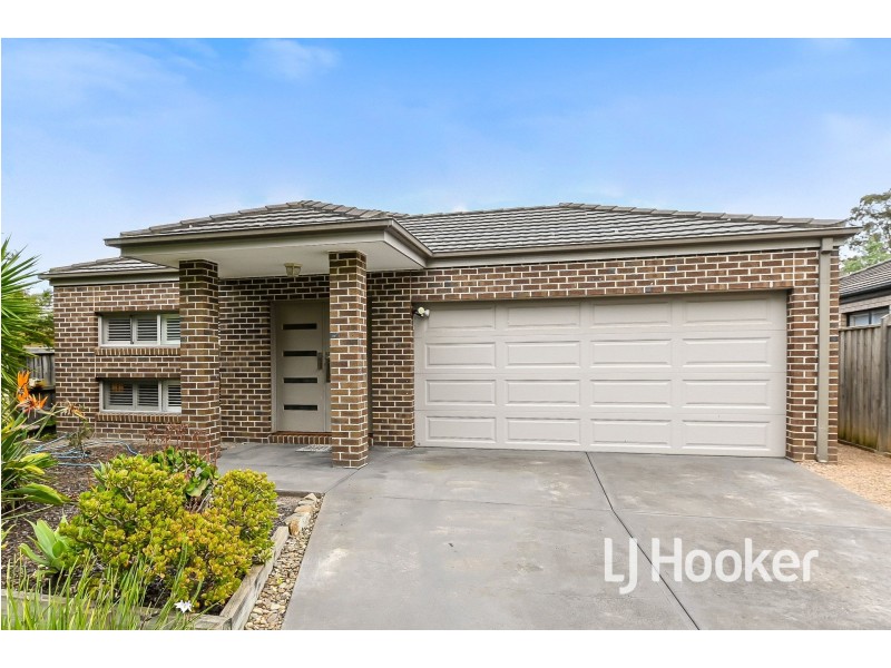 74 Tipperary Circuit, Pakenham VIC 3810