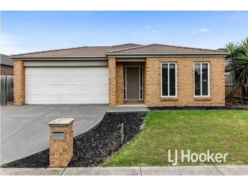 43 Belvedere Drive, Pakenham VIC 3810
