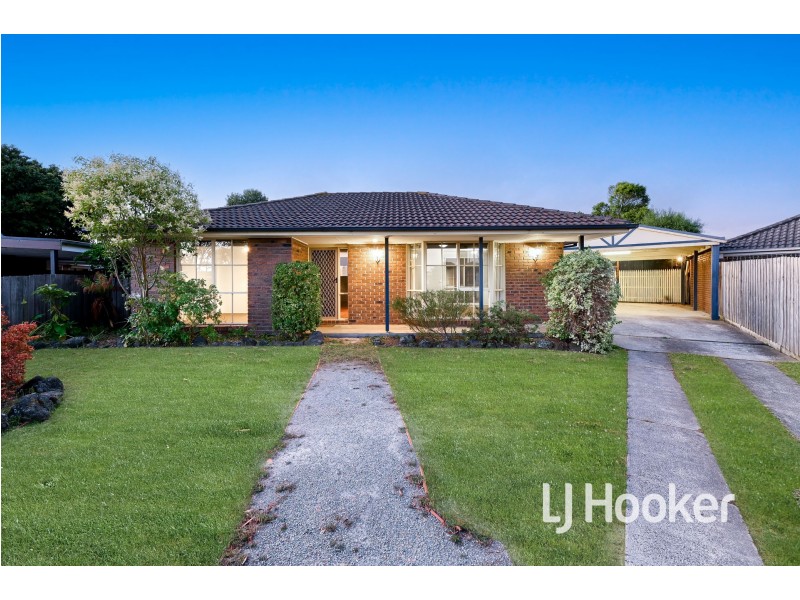 2 Amanda Court, Pakenham VIC 3810