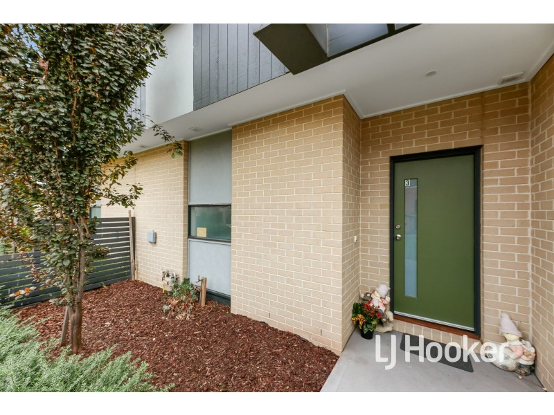3 Valrena Way, Pakenham VIC 3810