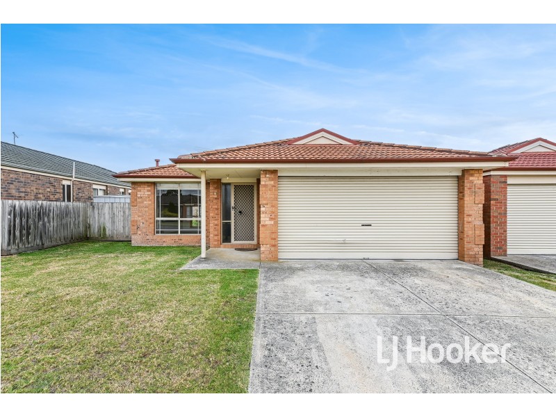 7 Rossi Close, Pakenham VIC 3810