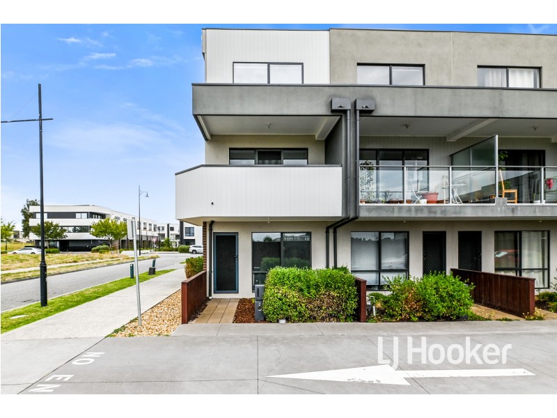 2 Rubus Way, Pakenham VIC 3810