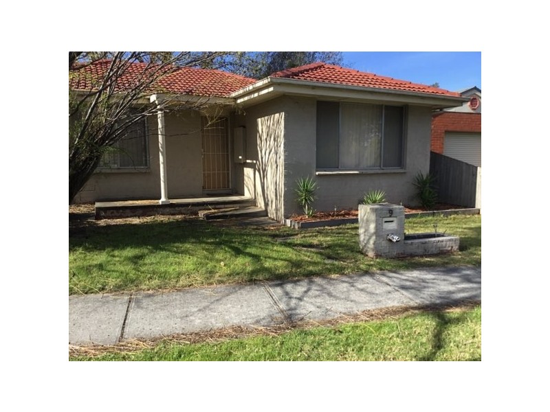 9 Mansfield Street, Berwick VIC 3806