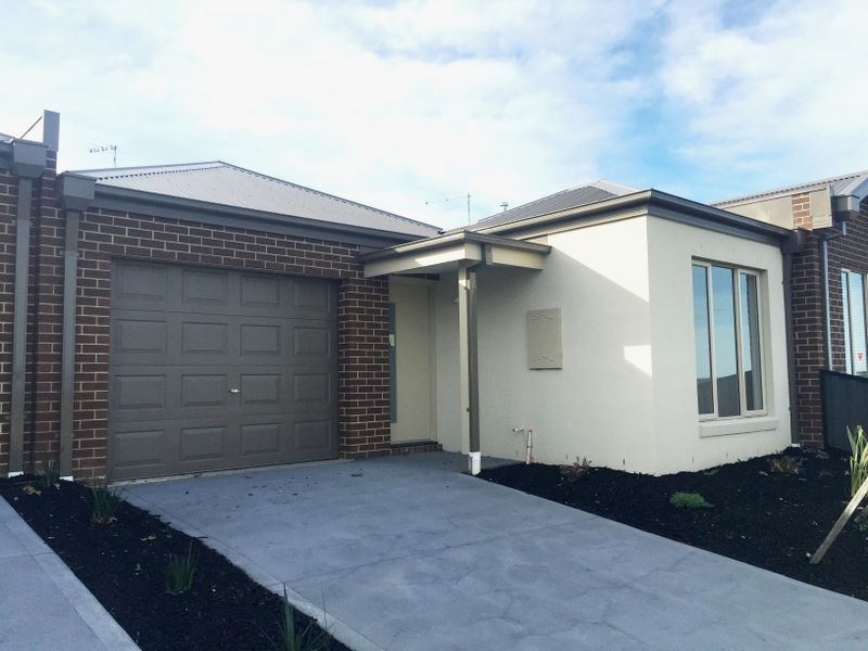 15 Havana Parade, Pakenham VIC 3810