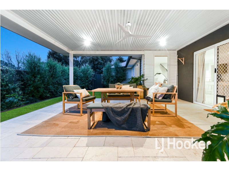 27 Landy Circuit, Pakenham VIC 3810