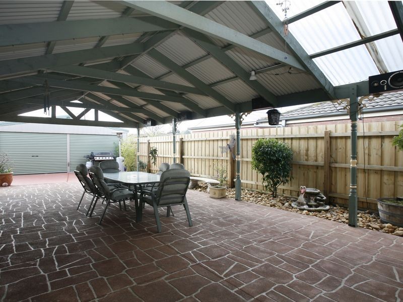 8 Benor Court, Pakenham VIC 3810