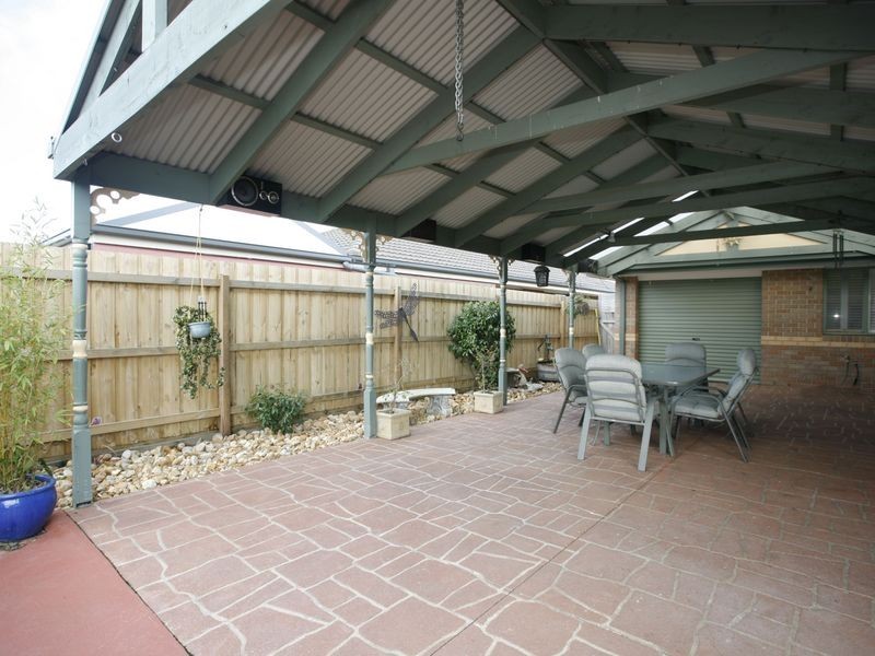 8 Benor Court, Pakenham VIC 3810