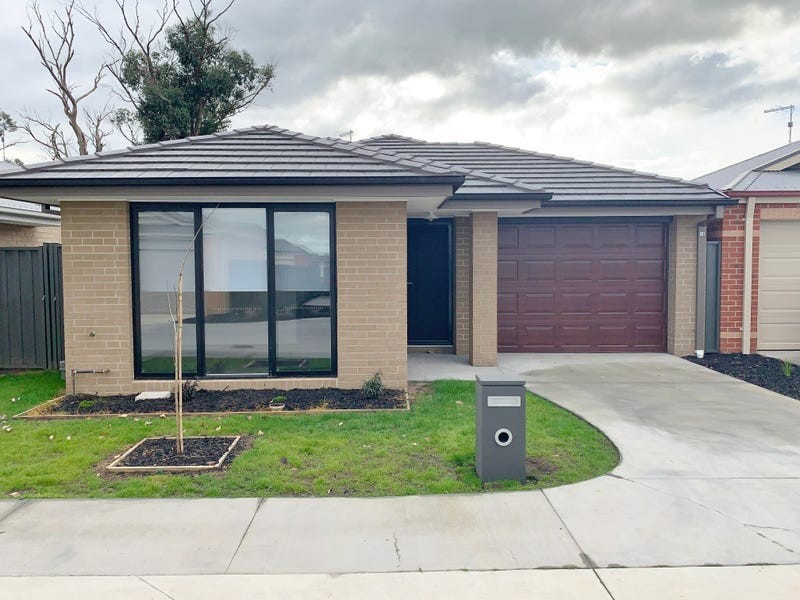 15 Manchester Circuit, Longwarry VIC 3816