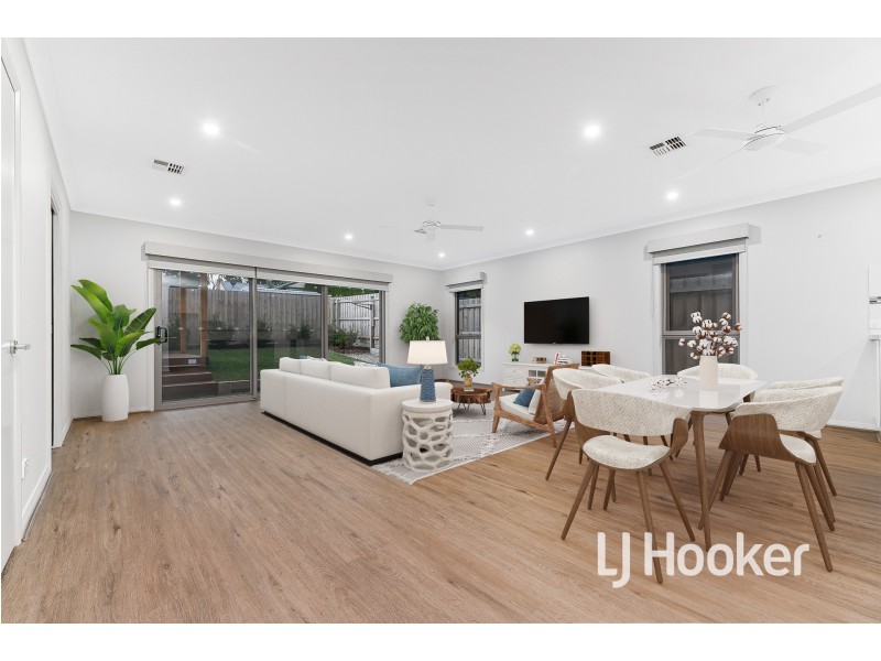 2/15 Beswick Street, Garfield VIC 3814