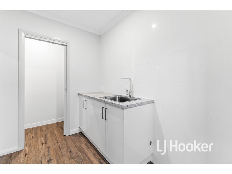 2/15 Beswick Street, Garfield VIC 3814