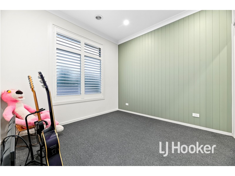 13 Higgins Court, Pakenham VIC 3810