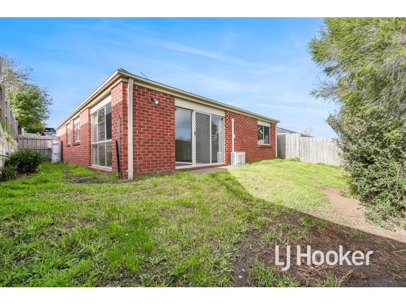 5/12 McClenaghan Place, Pakenham VIC 3810