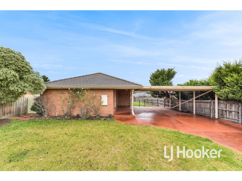 6 Damien Court, Pakenham VIC 3810