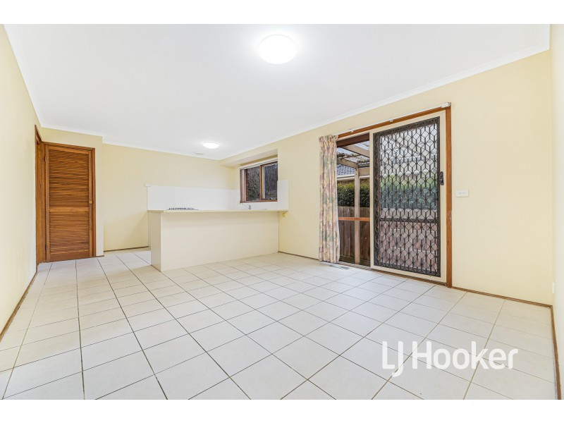 6 Damien Court, Pakenham VIC 3810
