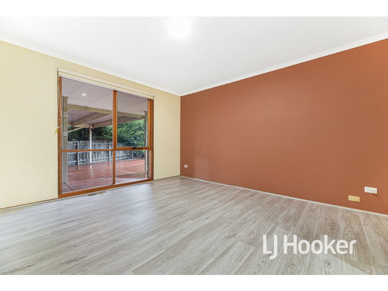 6 Damien Court, Pakenham VIC 3810