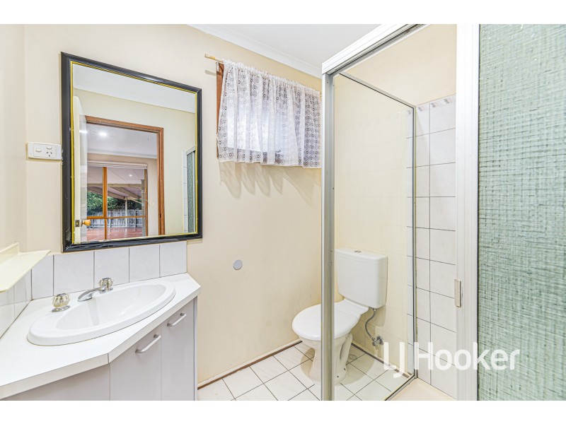 6 Damien Court, Pakenham VIC 3810