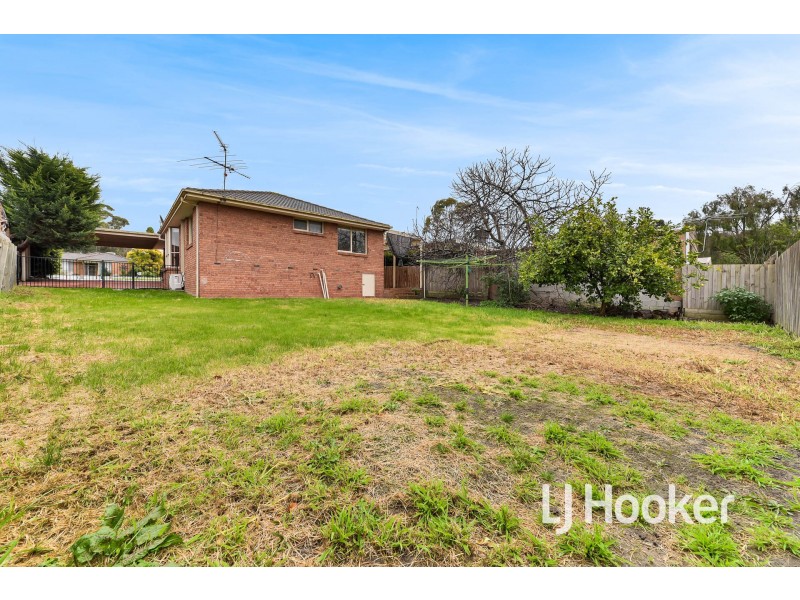 6 Damien Court, Pakenham VIC 3810