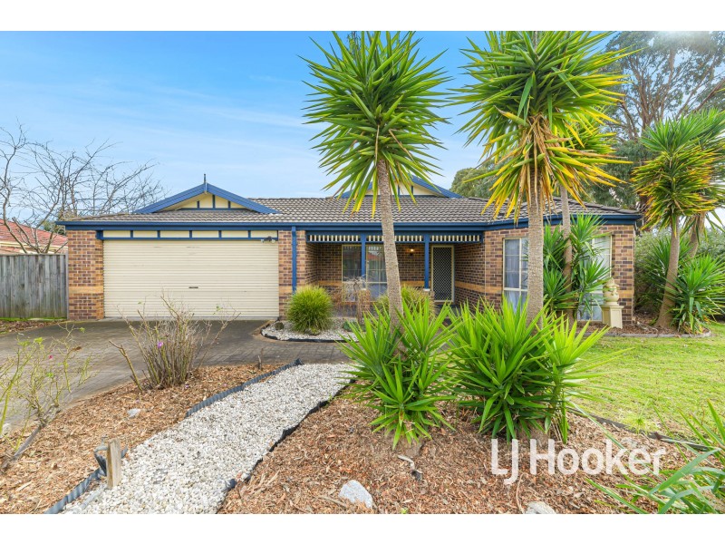 89 Oaklands Way, Pakenham VIC 3810